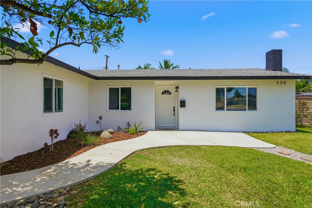 735 W Heber