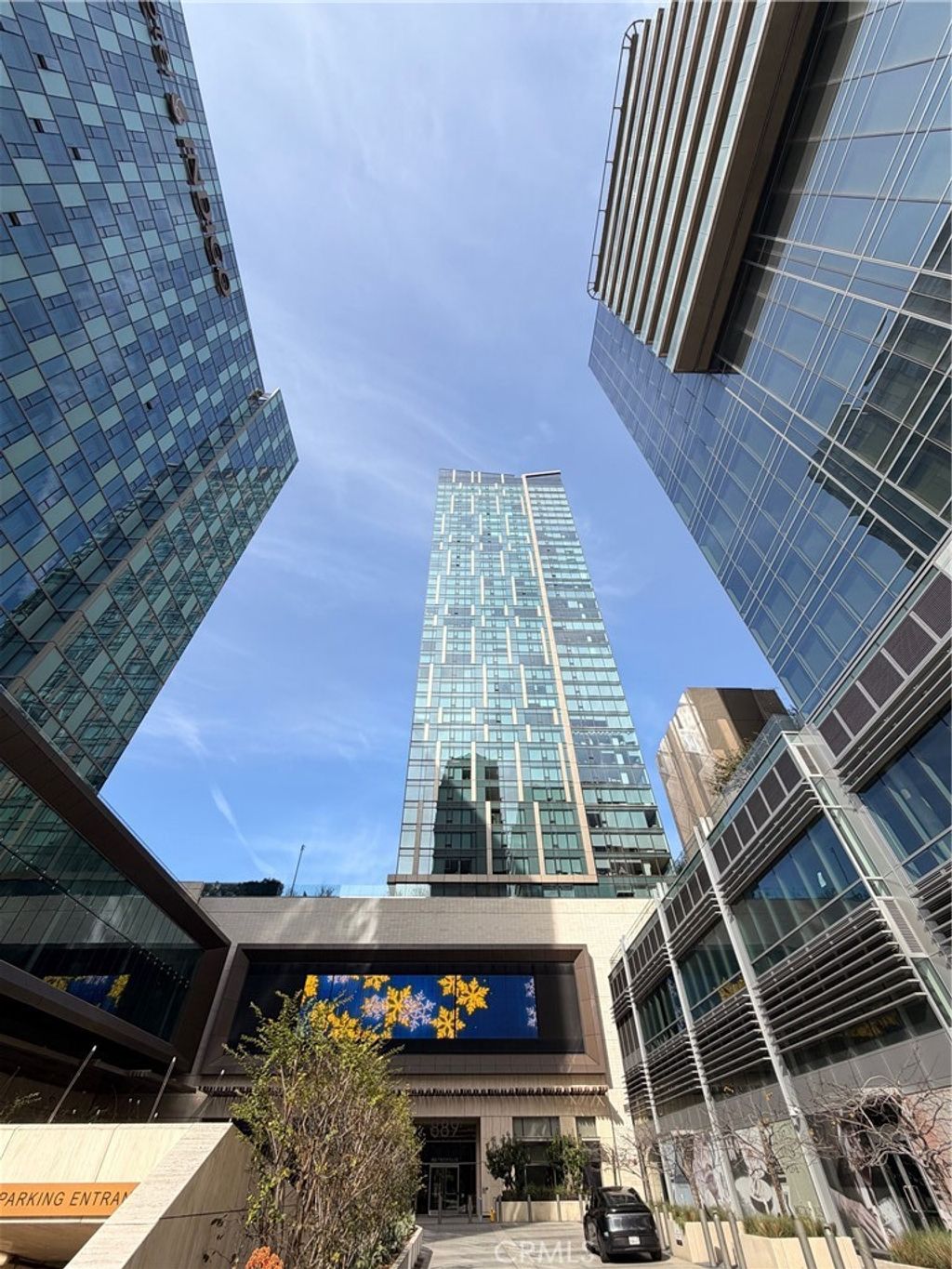 Photo of 889 Francisco Street #3205, Los Angeles, CA 90017 (MLS # AR26023460)