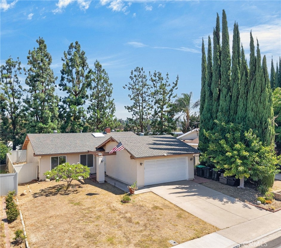 25102 La Suen Road, Laguna Hills CA 92653