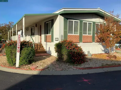 202 Queens Way, Pittsburg, CA 94565 - MLS#: 41118660