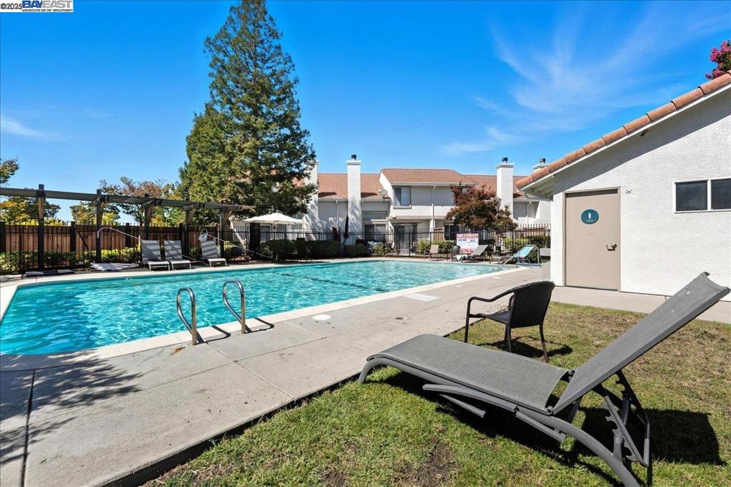SUMMERSET - Residential