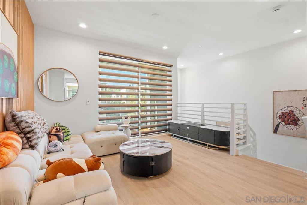 Mira Mesa - Residential