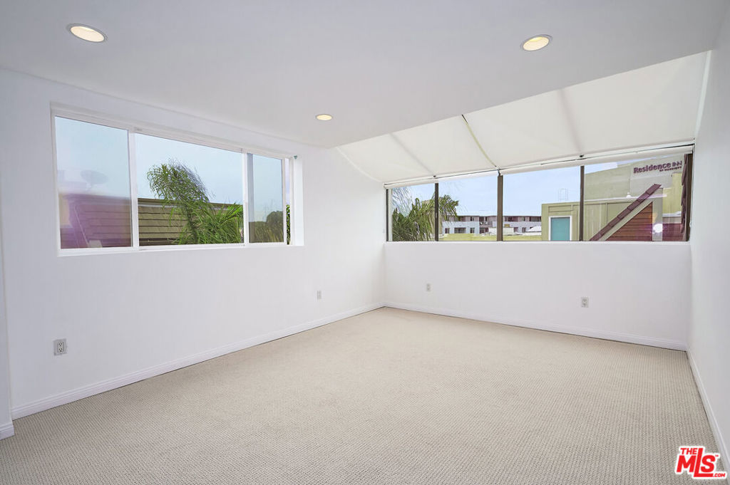 Marina Strand Complex 1 - Residential