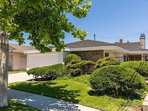 Photo of 16618 Wilton Place, Torrance, CA 90504 (MLS # SB26027445)