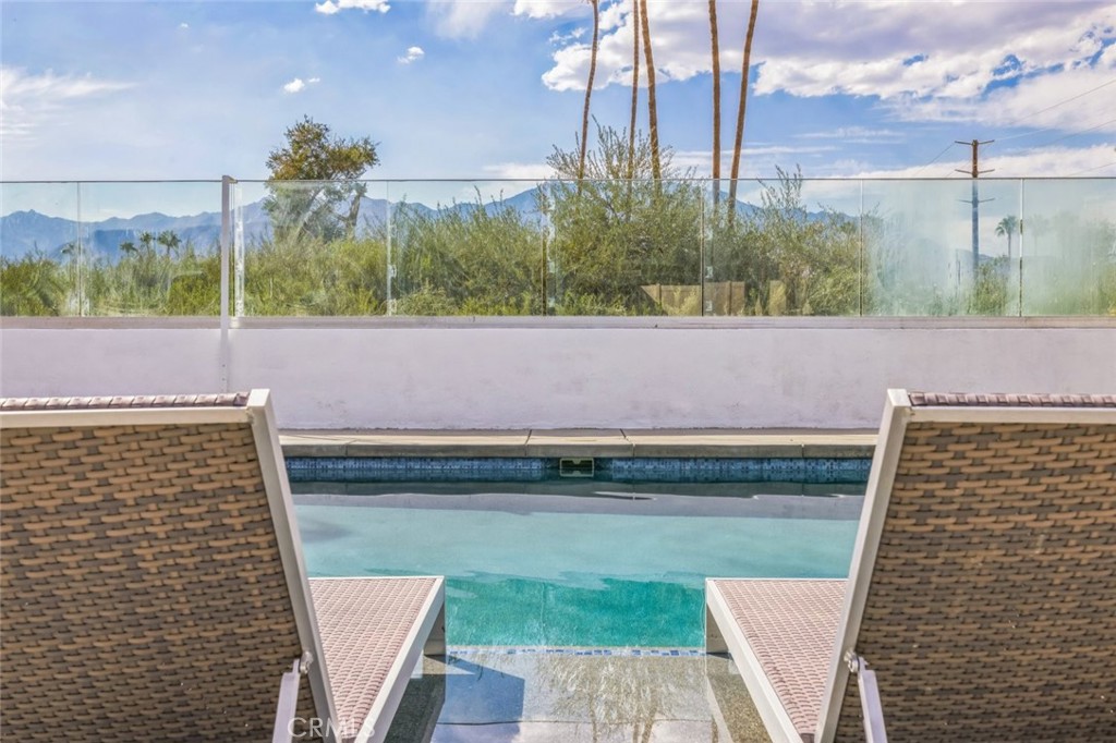 Central Palm Springs (33215) - Residential