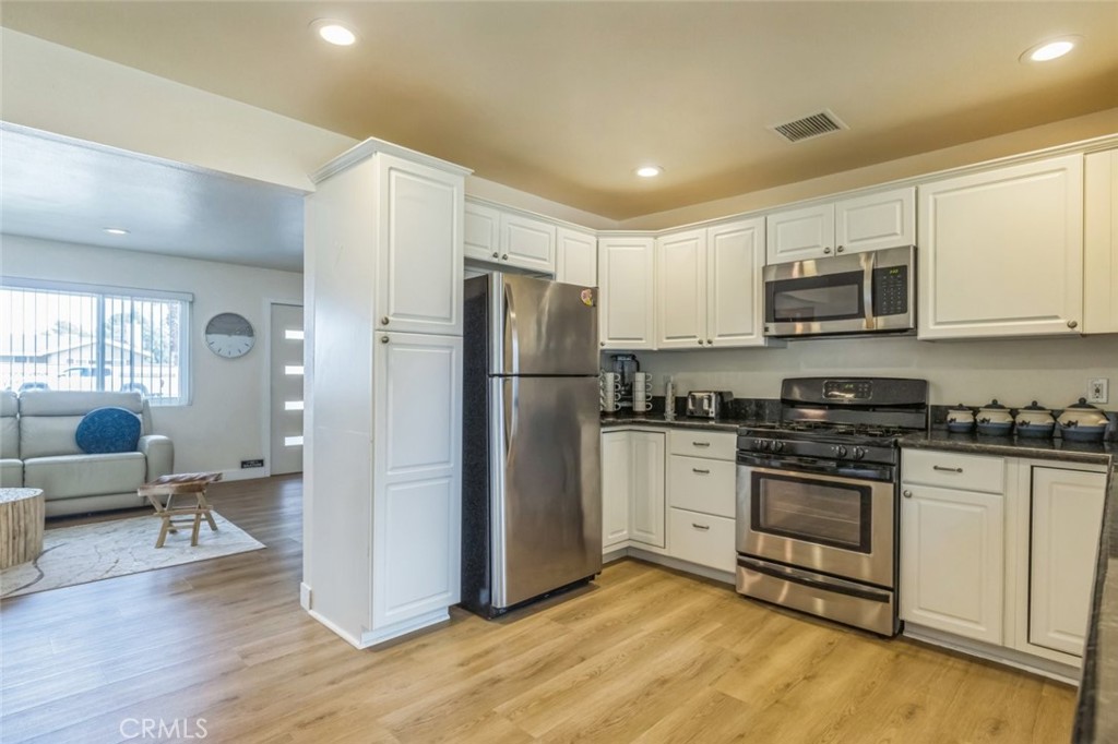 Central Palm Springs (33215) - Residential