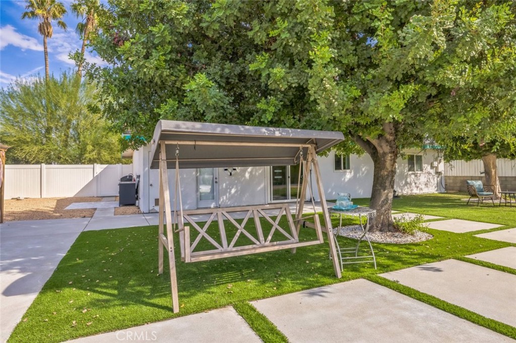Central Palm Springs (33215) - Residential