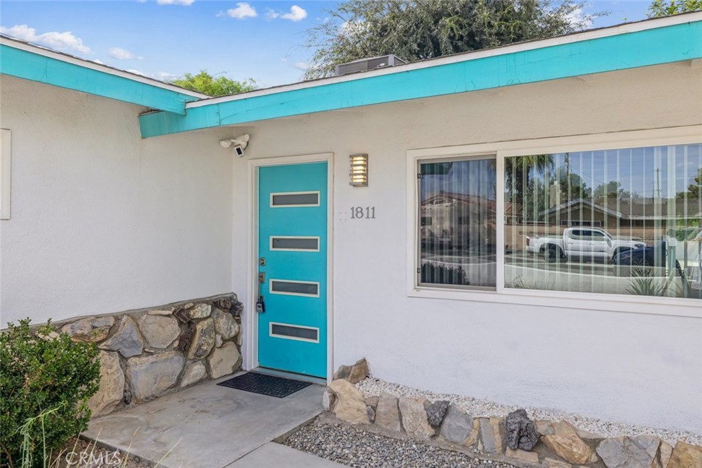 Central Palm Springs (33215) - Residential