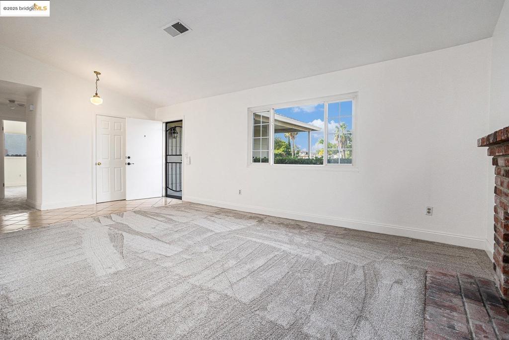 OAKLEY - Residential