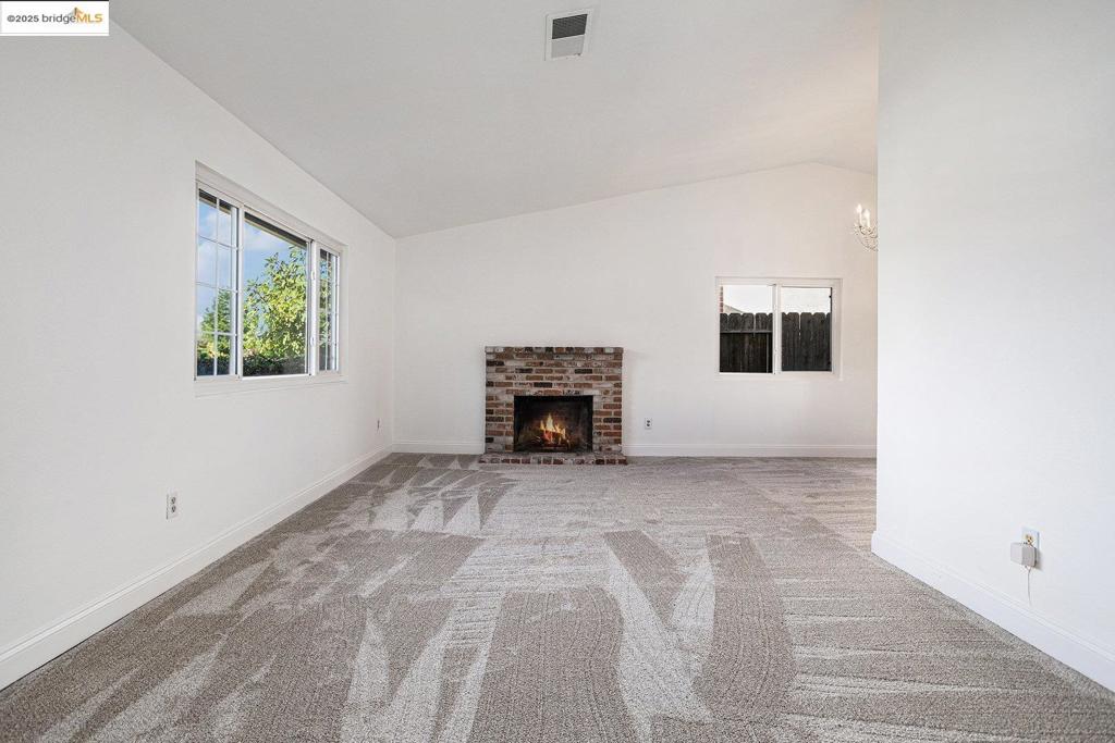 OAKLEY - Residential