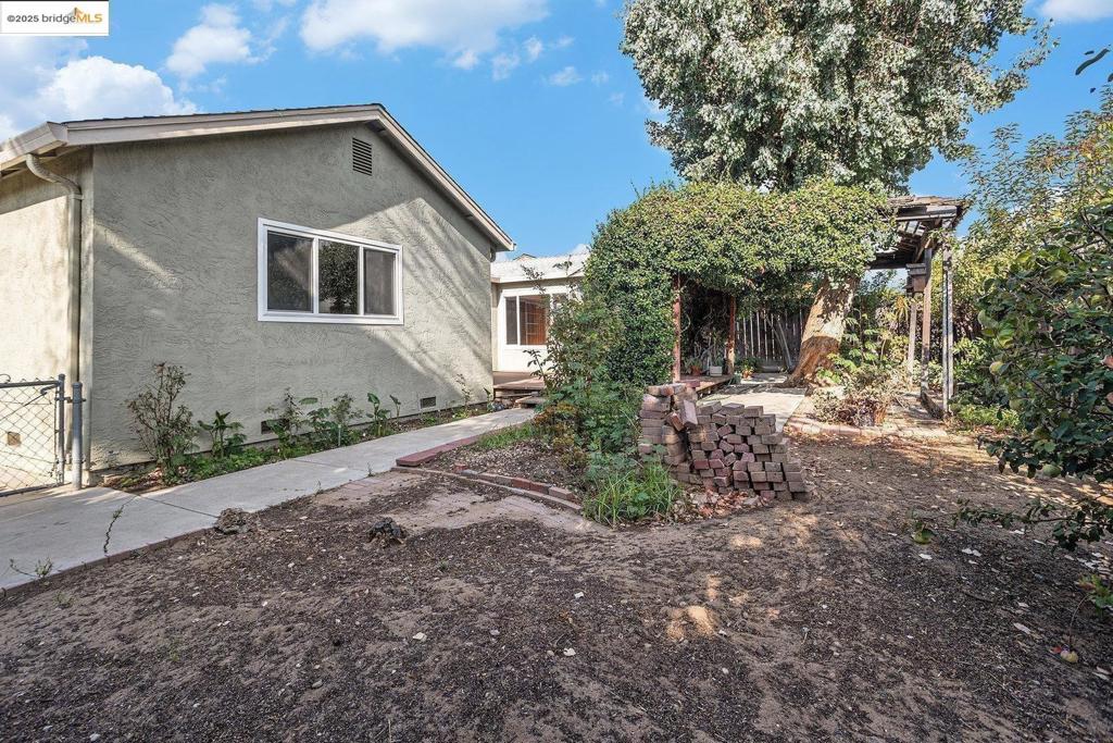 OAKLEY - Residential