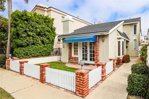 Photo of 1012 Delaware Street, Huntington Beach, CA 92648 (MLS # OC26204554)