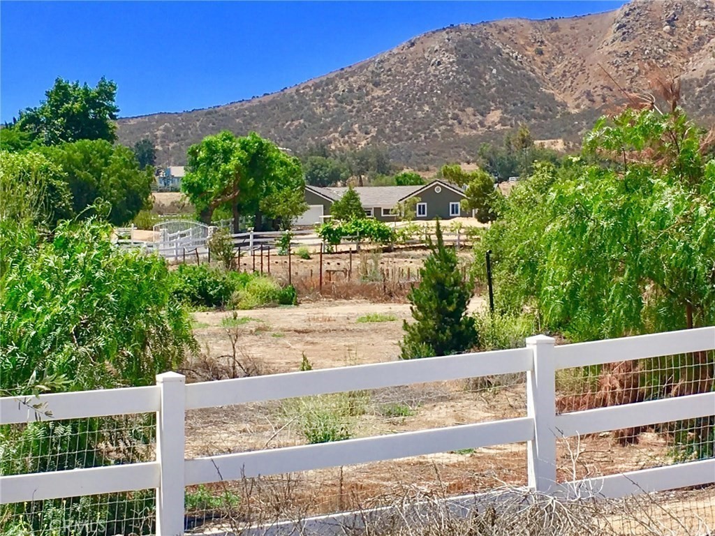 23435 Rolling Meadows