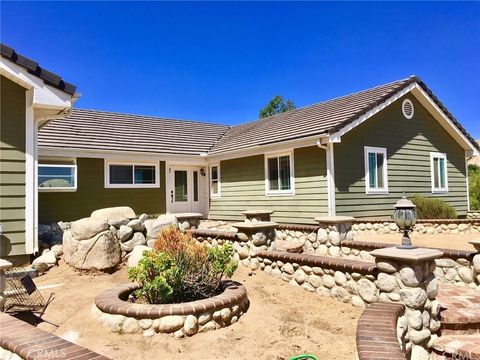 23435 Rolling Meadows Lake Mathews CA 92570