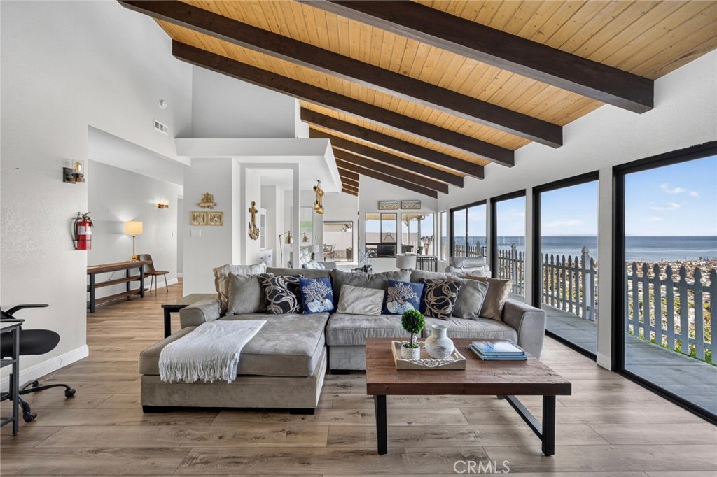 307 E Avenida Cordoba