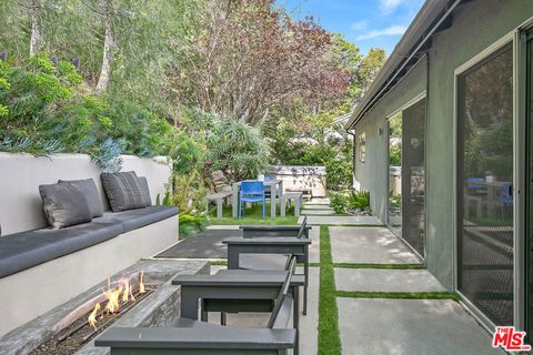 Photo of 3362 Coy Drive, Sherman Oaks, CA 91423 (MLS # 26713333)