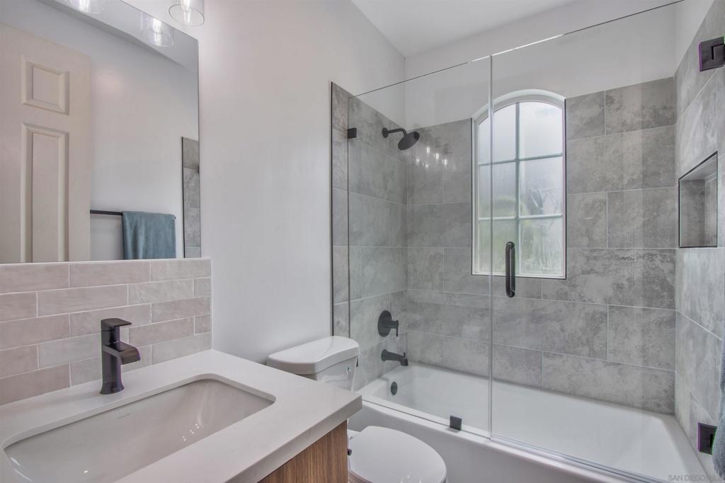 505 N Cedros