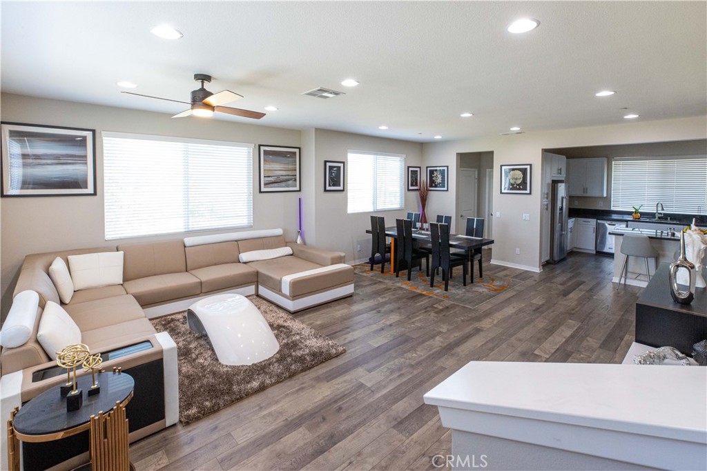 5786 Acacia Lane