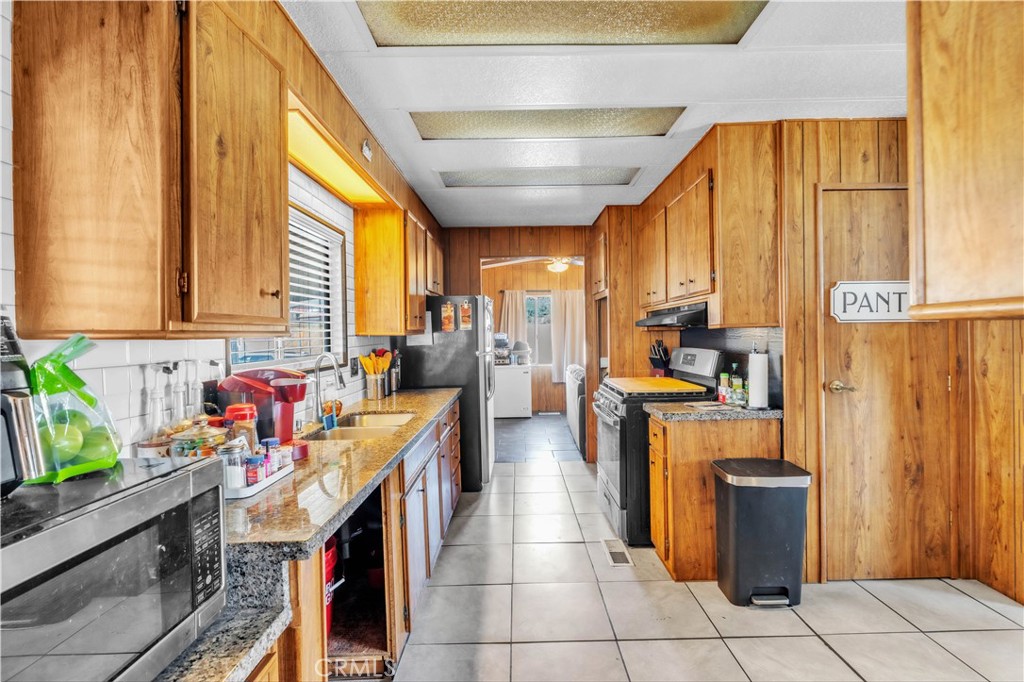 2230 Lake Park Dr #248