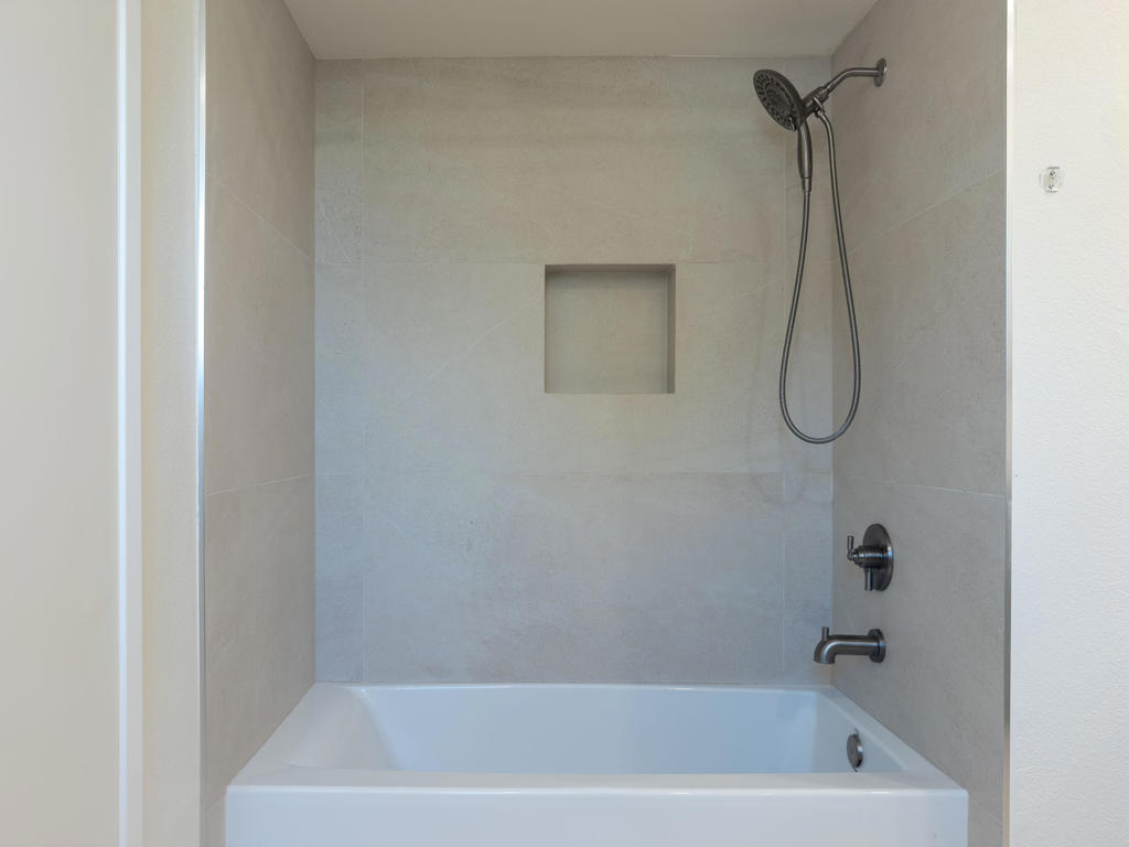 Canyon Shores - Residential Lease