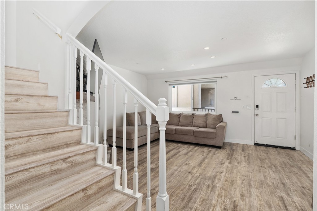 606 Lake Street 22