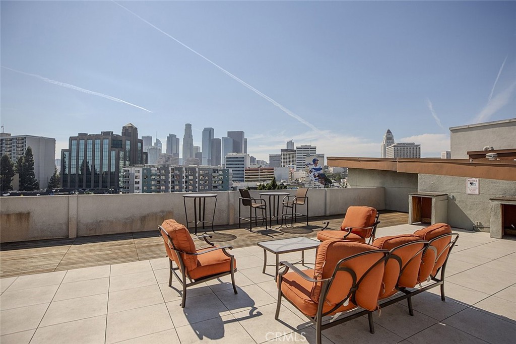 100 S Alameda Street 353