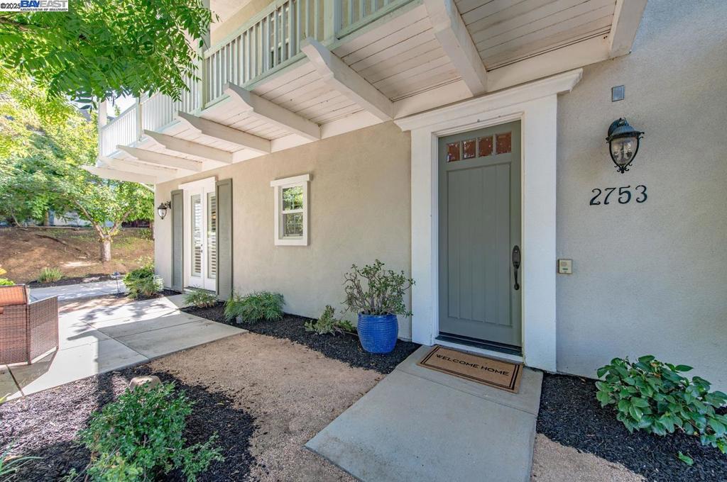 VINEYARD GATE - Residential