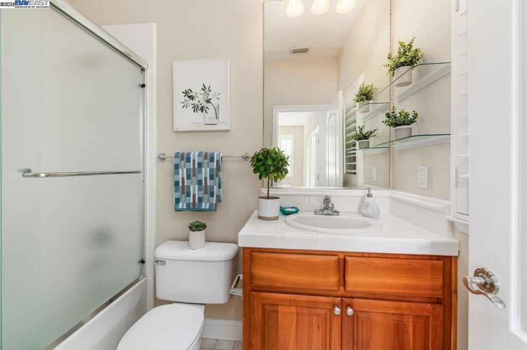 VINEYARD GATE - Residential