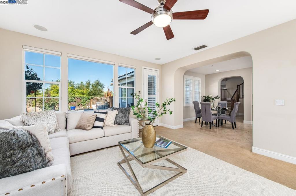 VINEYARD GATE - Residential