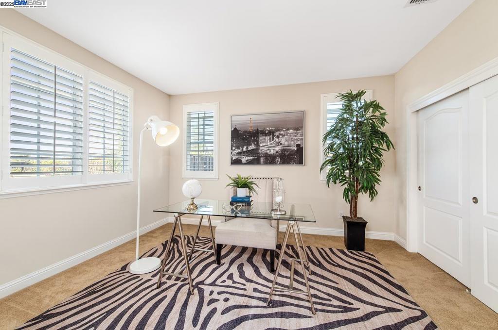 VINEYARD GATE - Residential