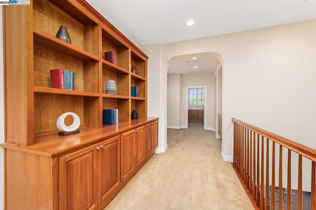 VINEYARD GATE - Residential