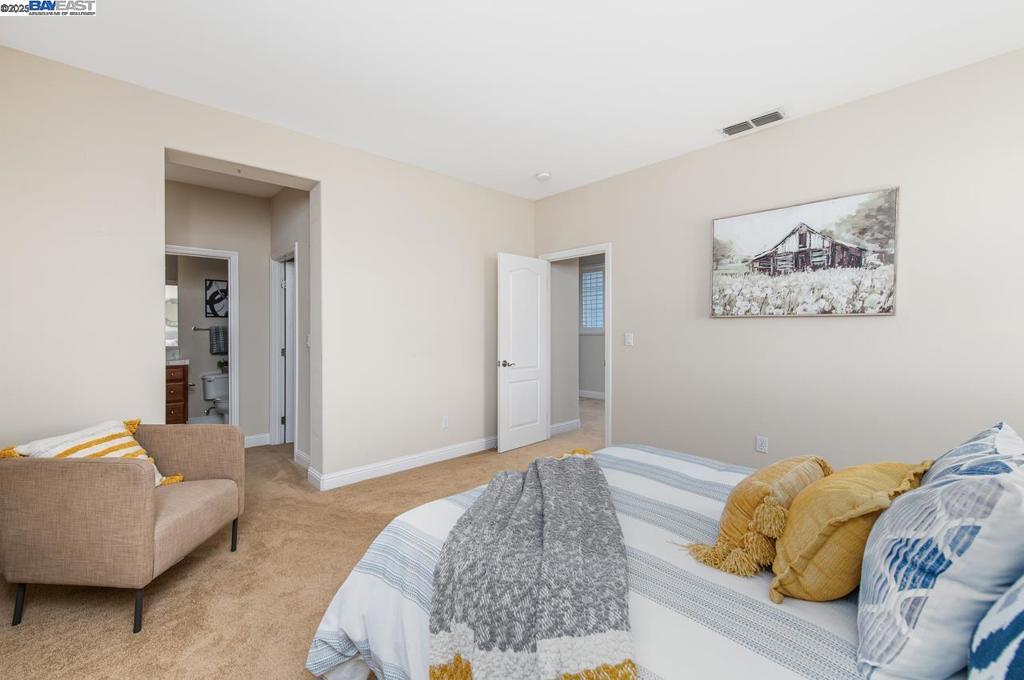 VINEYARD GATE - Residential