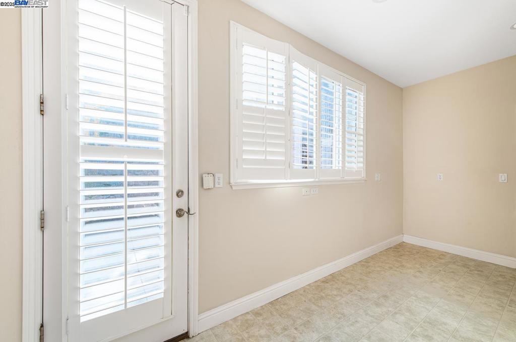 VINEYARD GATE - Residential