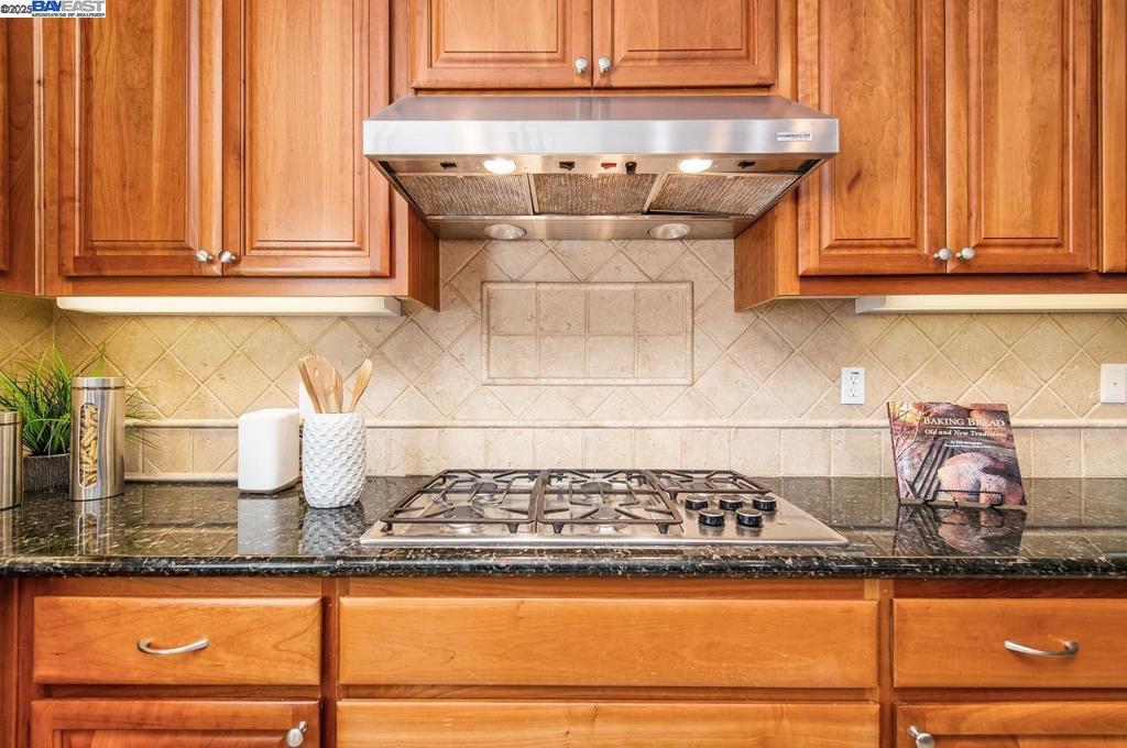 VINEYARD GATE - Residential