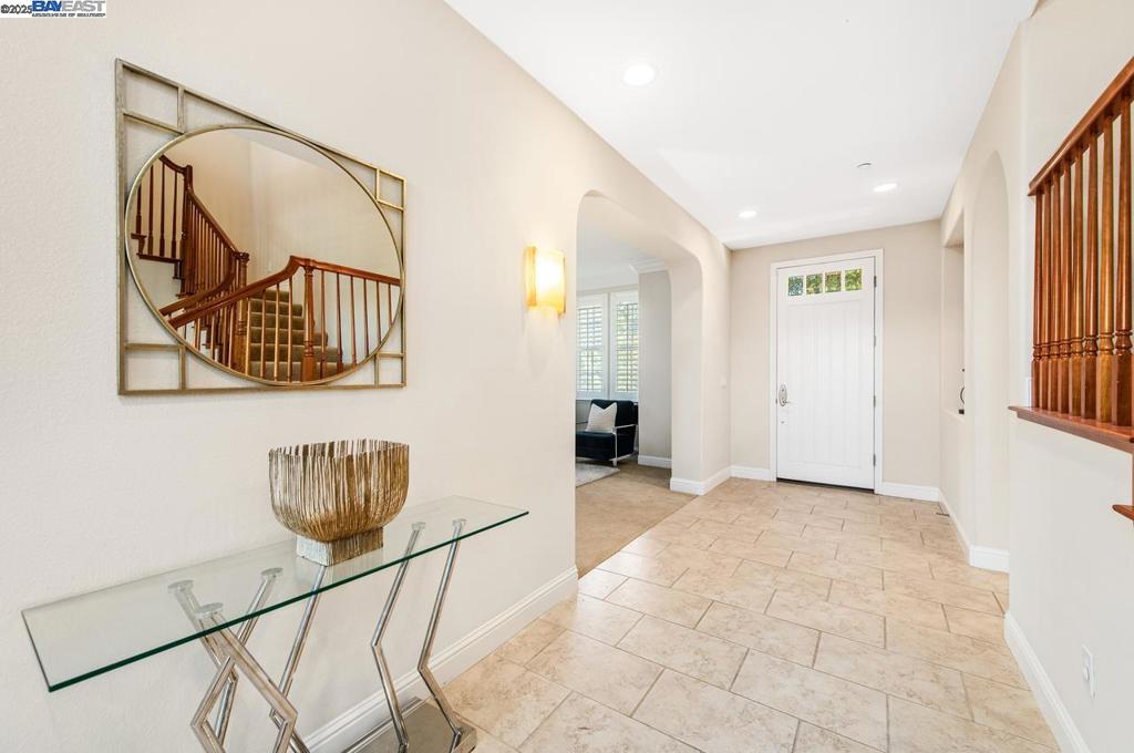 VINEYARD GATE - Residential