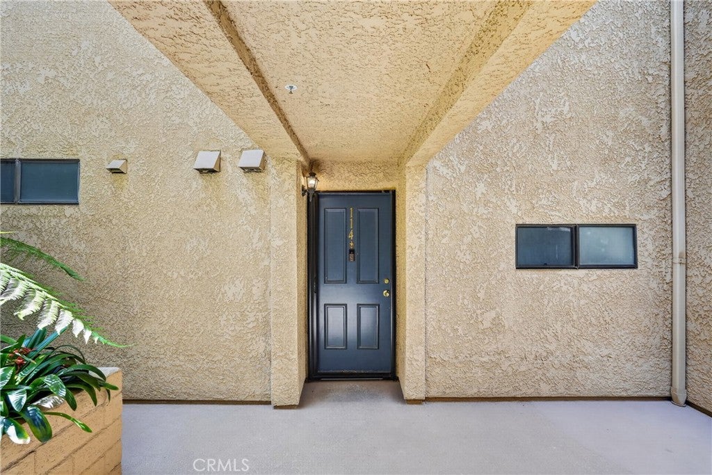 550 Orange Ave 114