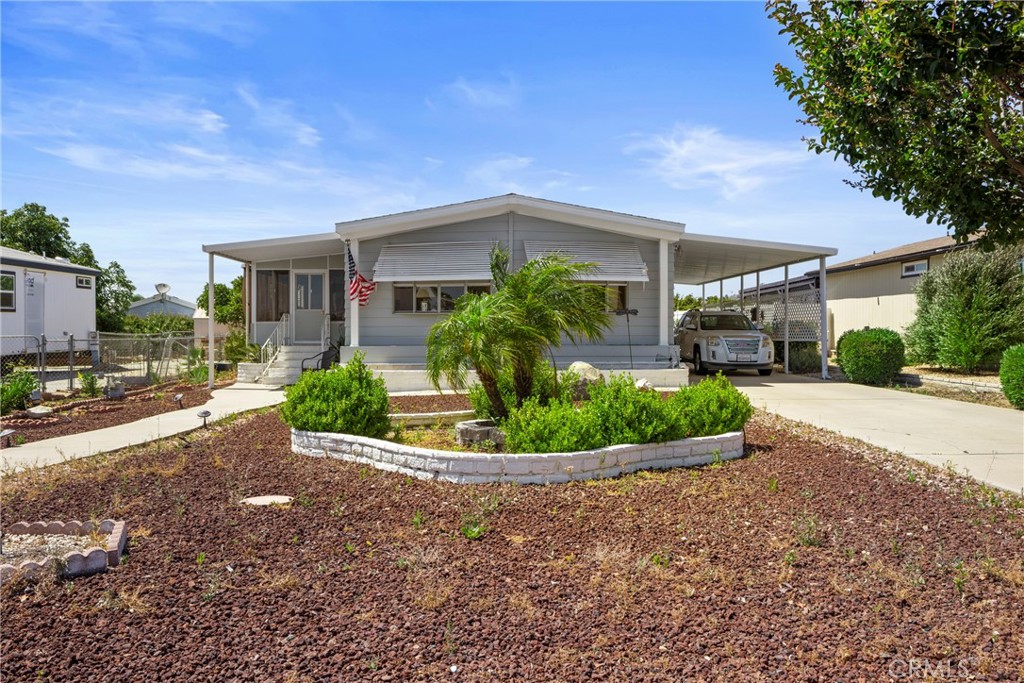 29120 Calle Cisne