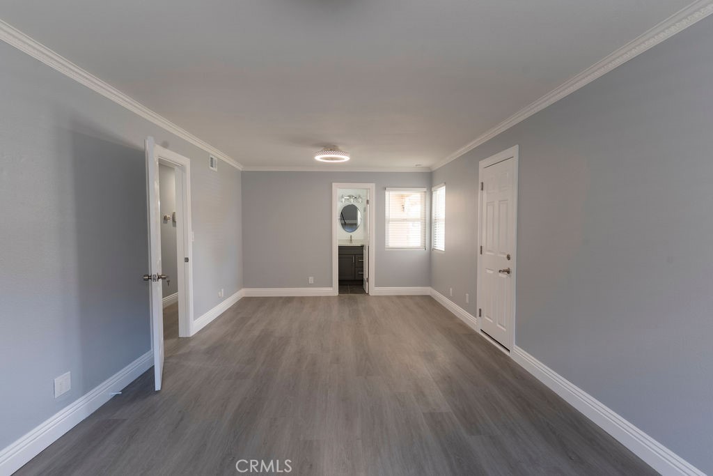 1748 N Ballad