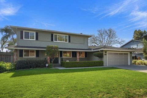 Photo of 2273 Glenkirk Drive, San Jose, CA 95124 (MLS # ML82037935)