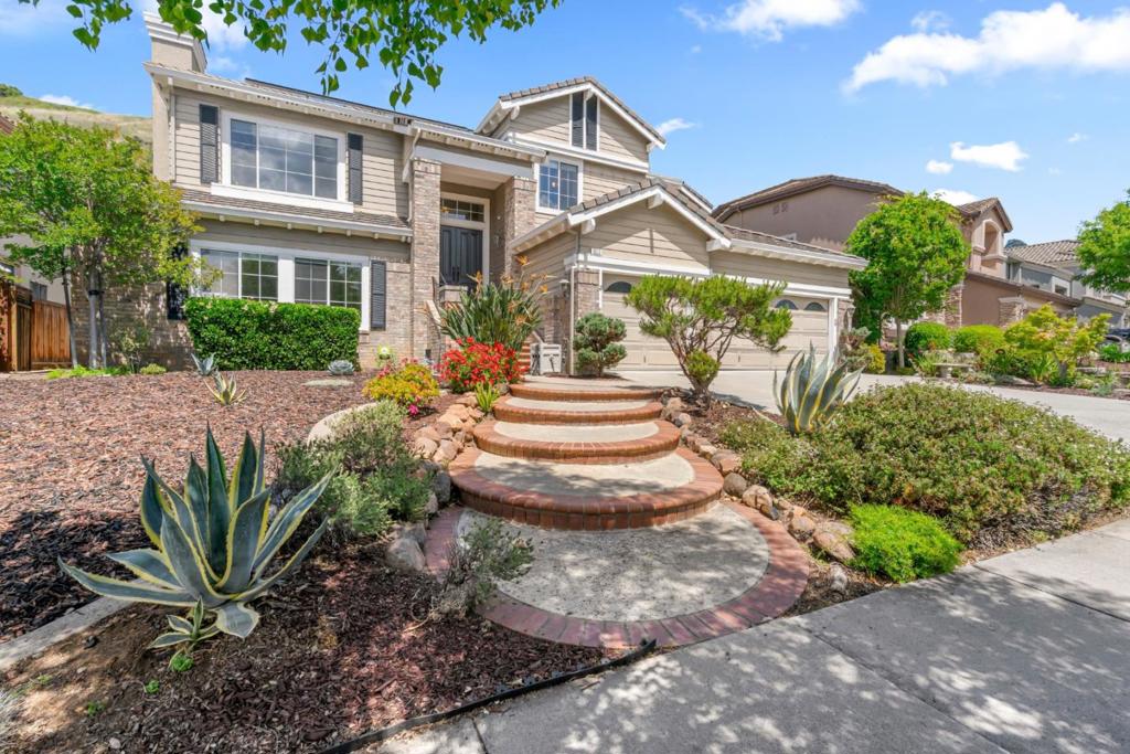 6523 Deer Hollow Drive