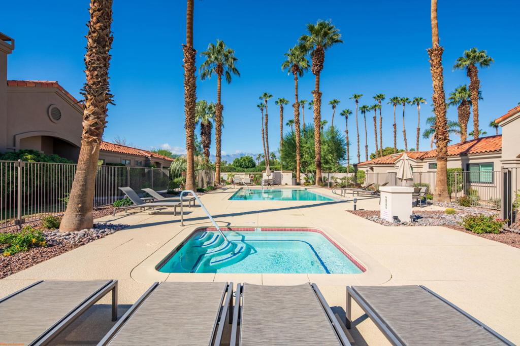 Palm Valley CC - Residential