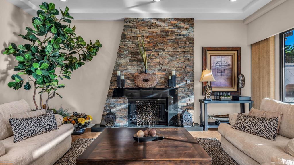 Palm Valley CC - Residential