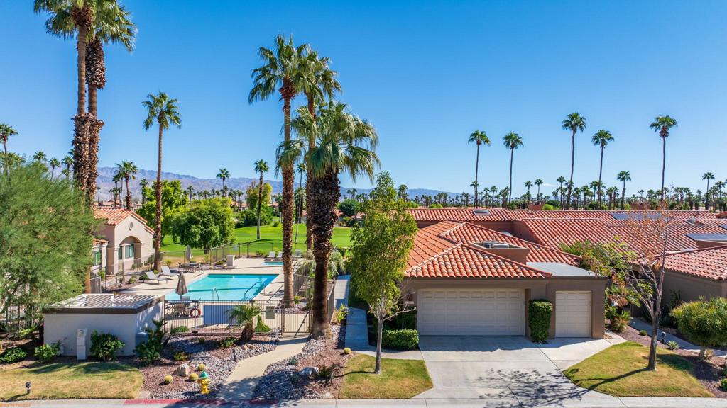 Palm Valley CC - Residential