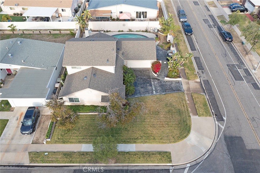2969 E Greenhedge Avenue
