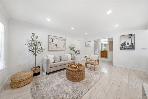 Photo of 185 Streamwood, Irvine, CA 92620 (MLS # PW26076359)