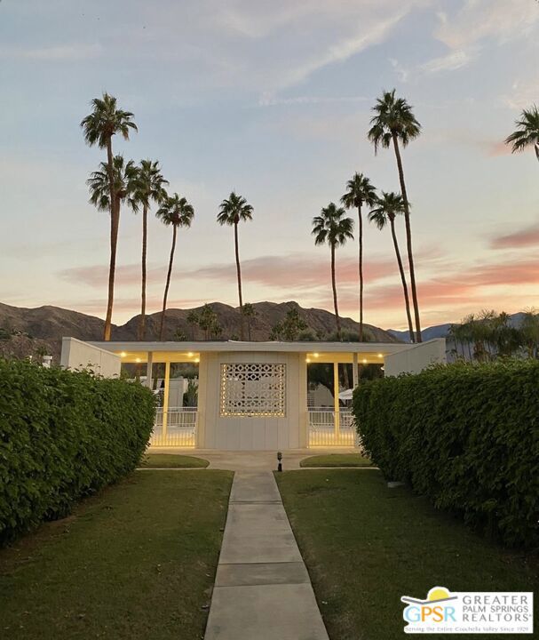 Sandcliff - Residential