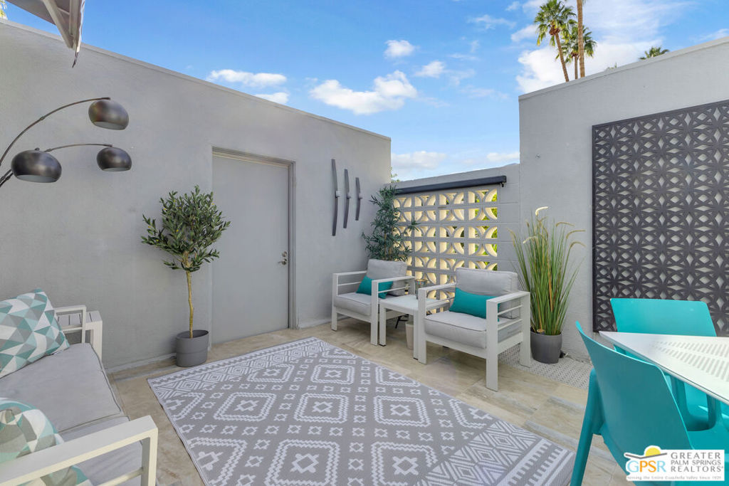 Sandcliff - Residential