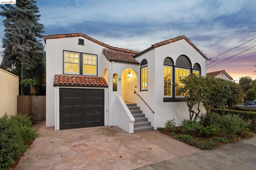 8 Hopkins Ct