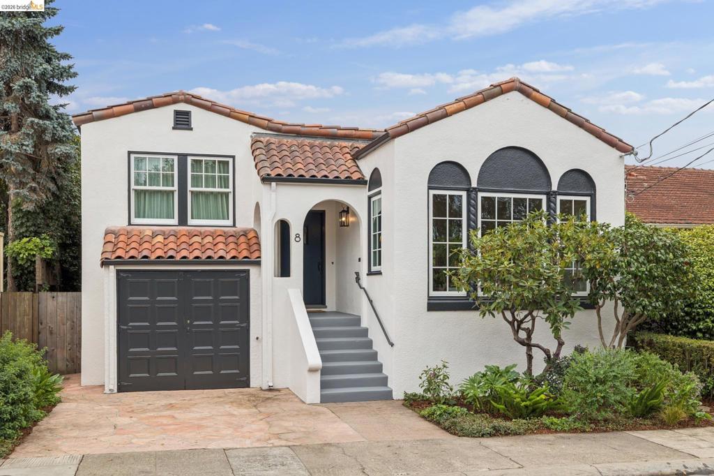 8 Hopkins Ct