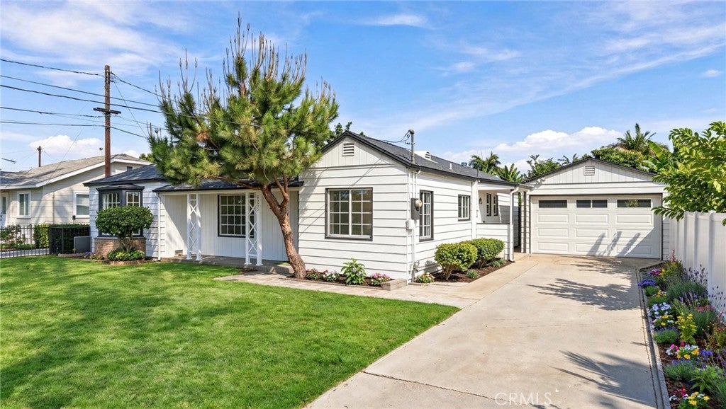 9255 Rio Dell